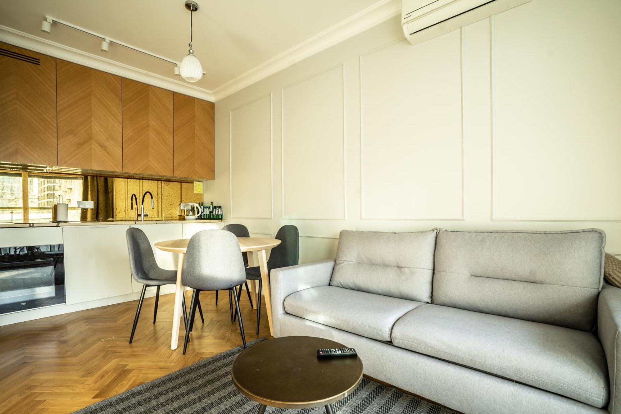 Vipwarsawapartments Cytryn Mennica Leilighet Warszawa