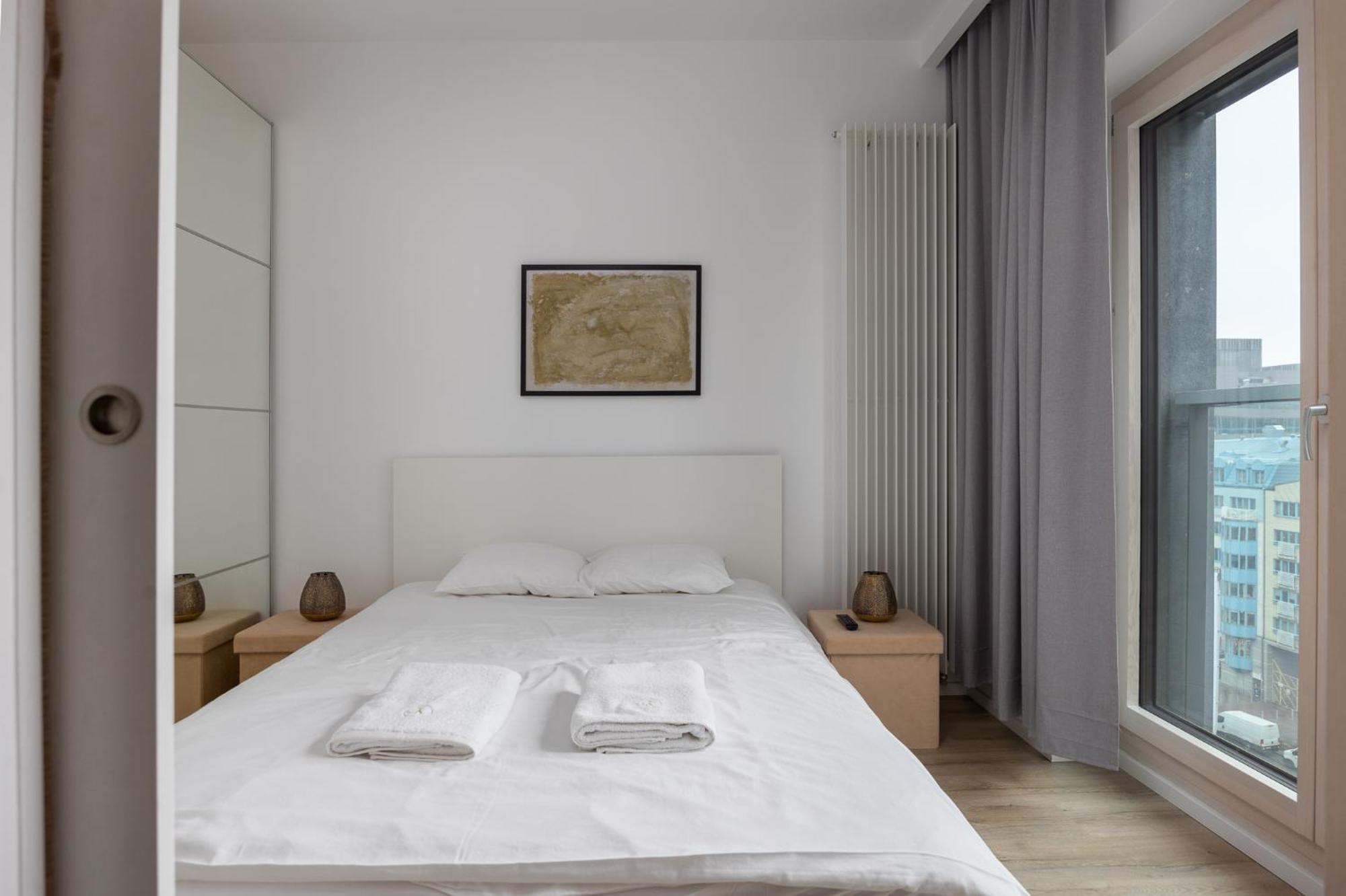 Vipwarsawapartments Cytryn Mennica Leilighet *